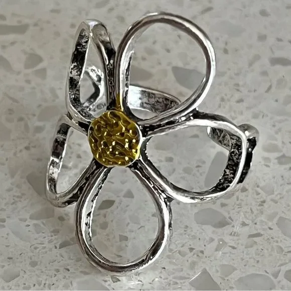 Vintage Bohemian Style Hollow Flower Open Adjustable Size Ring - Picture 3 of 8